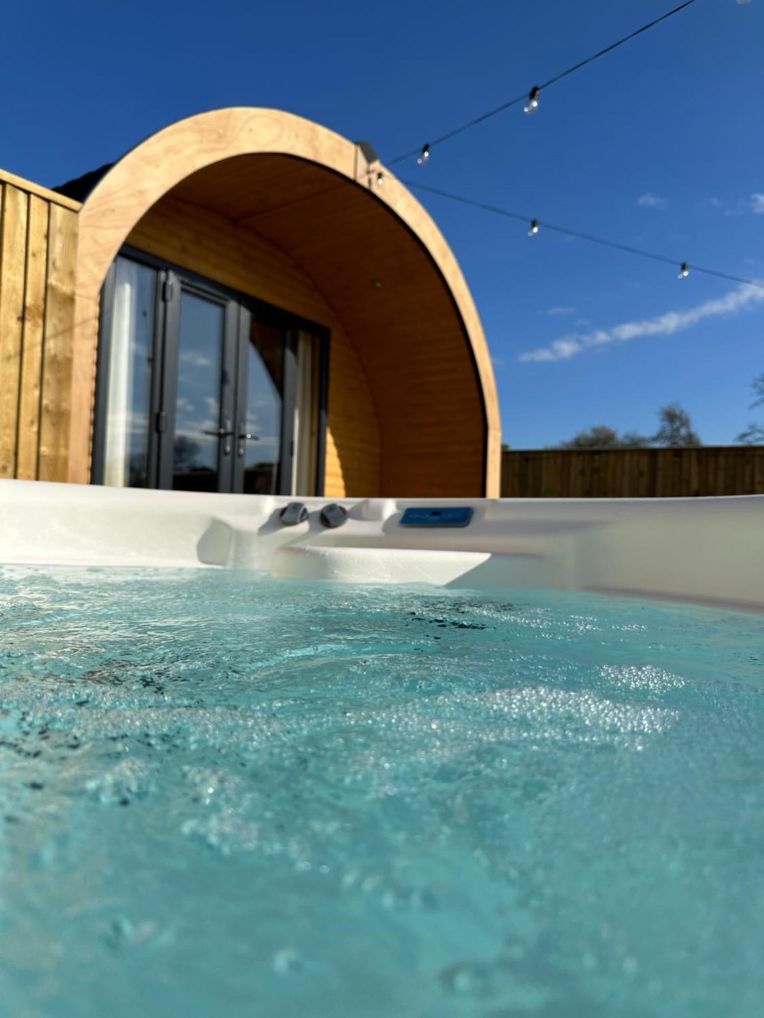 布里斯托 Lois' Pod With Hot Tub, Near Airport酒店 外观 照片